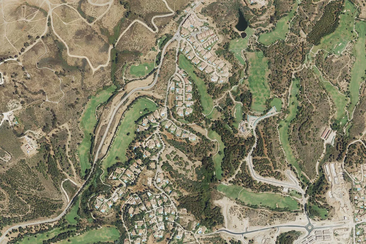 Vista aérea del campo de golf El Chaparral Golf Club