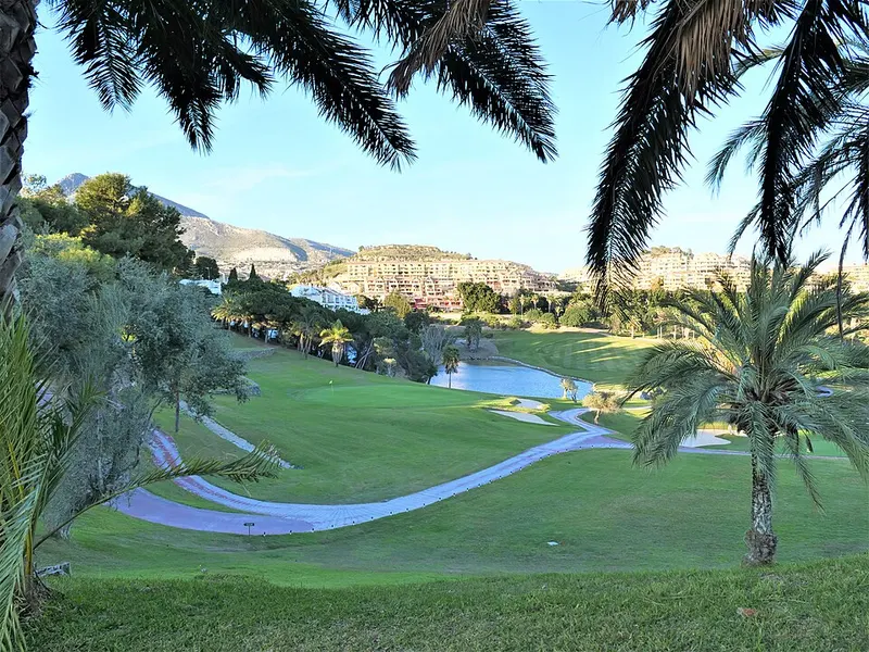 Фото поля для гольфа Golf Torrequebrada
